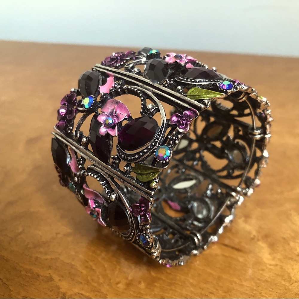EUC VTG Floral & Leaf Metal Cage Cuff Style Bracelet with Faux Jewel Accents